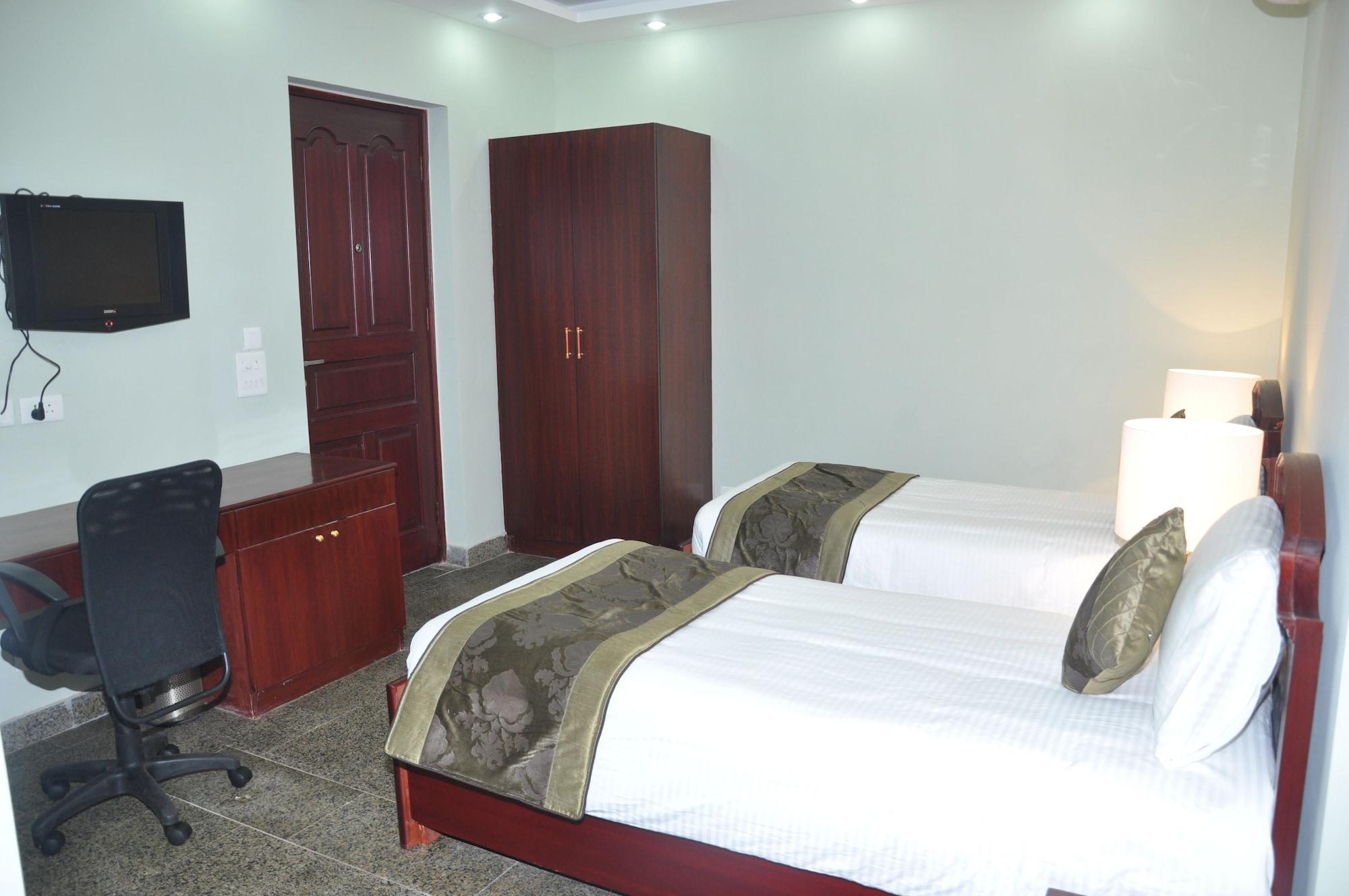 Oyo 367 Hotel Forest Green New Delhi Exterior foto