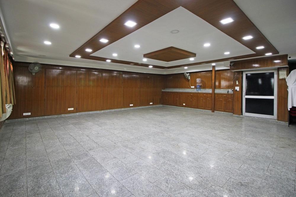 Oyo 367 Hotel Forest Green New Delhi Exterior foto