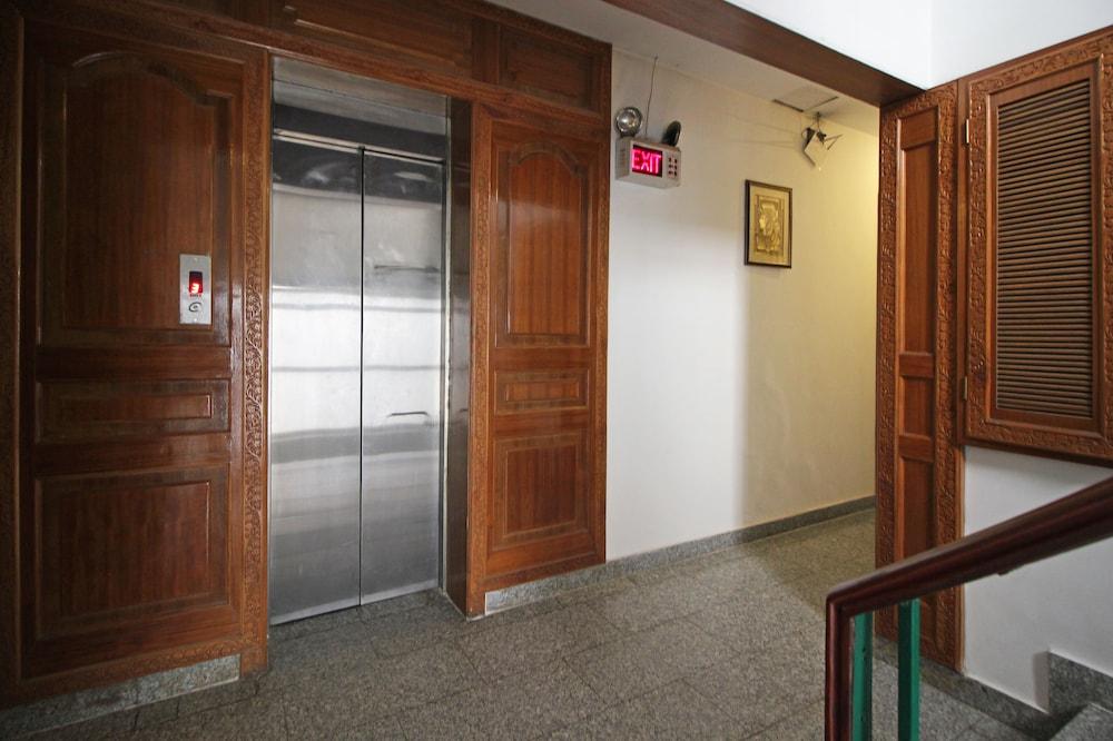 Oyo 367 Hotel Forest Green New Delhi Exterior foto